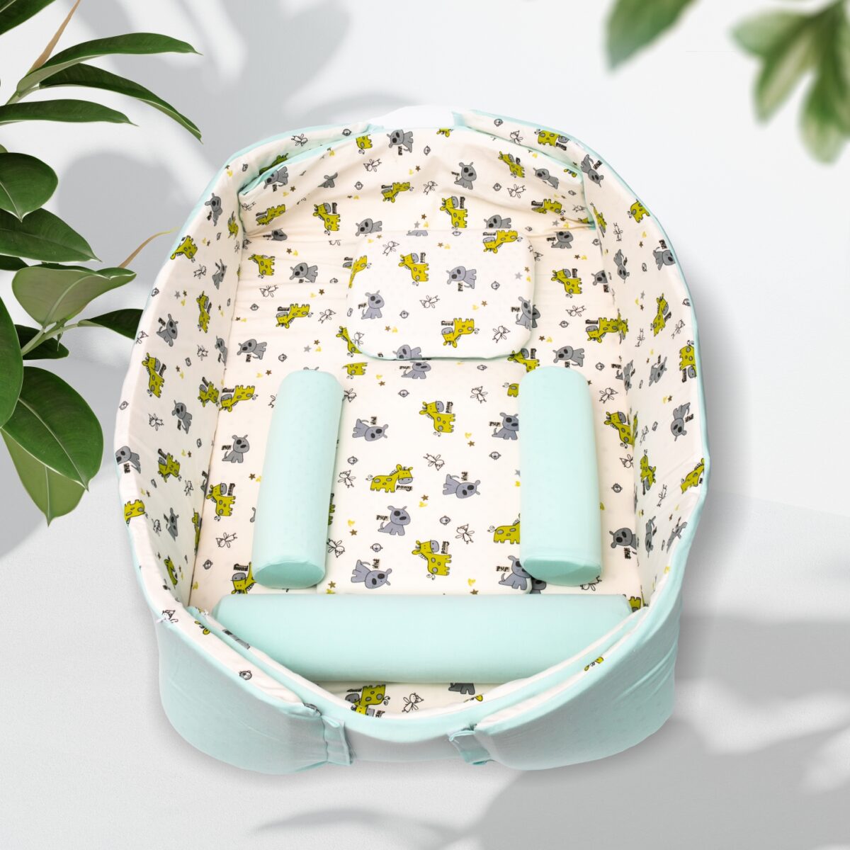 Baby crib set